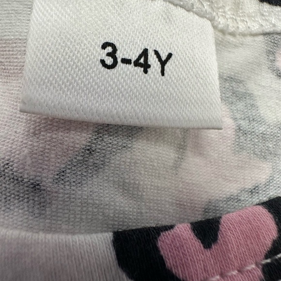 YOUNGER TREE Girls 2 Piece Set New Size 3-4 - Picture 2 of 2